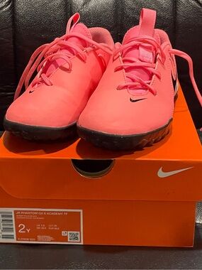 Preschool size 2 Nike Youth Turf Soccer Shoes - Neon Pink